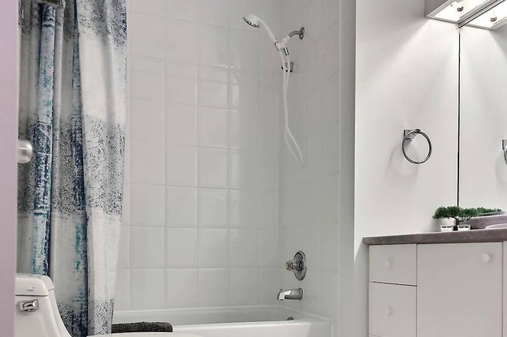 Photo of Bathroom in Lower Town