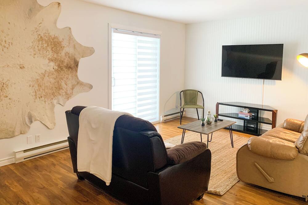 Photo of Livingroom in Saint-Michel-des-Saints