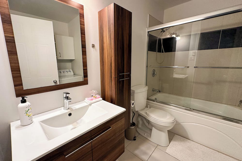Photo of Bathroom in Saint-Michel-des-Saints