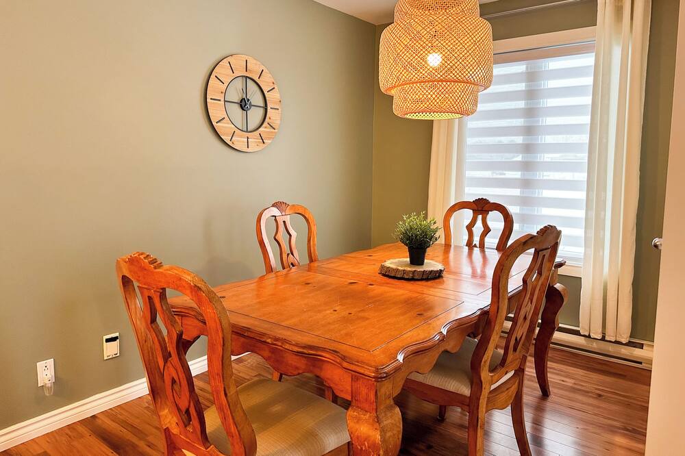 Photo of Livingroom in Saint-Michel-des-Saints
