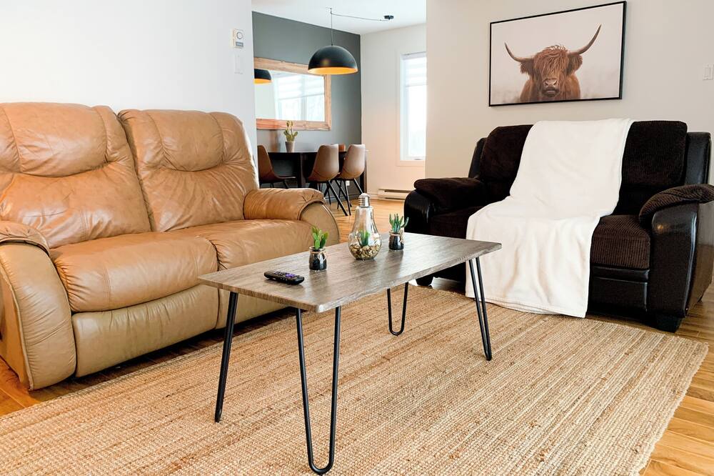 Photo of Livingroom in Saint-Michel-des-Saints
