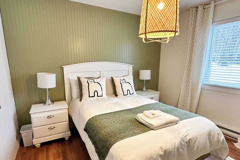 Photo of Bedroom in Saint-Michel-des-Saints