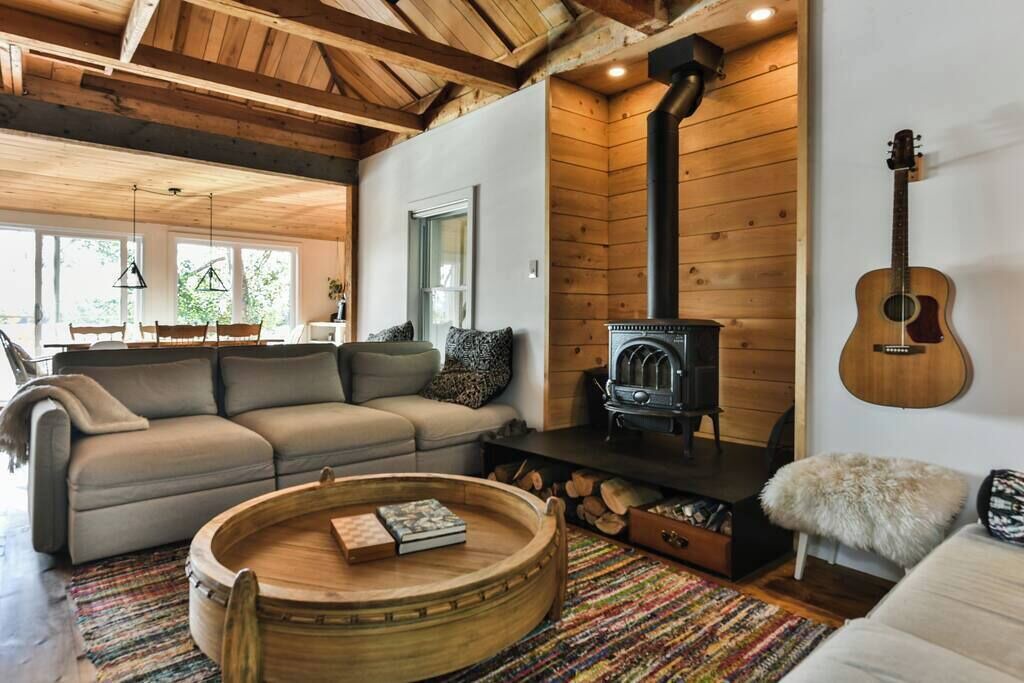 Photo of Livingroom in Lac-Brome