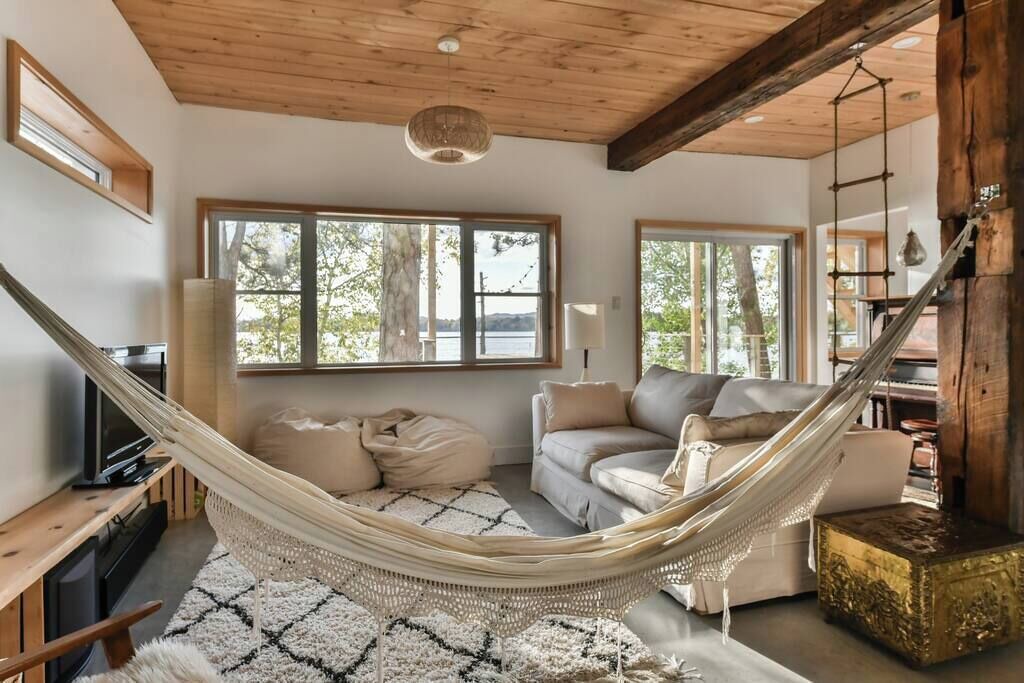 Photo of Livingroom in Lac-Brome