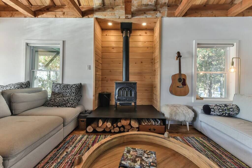 Photo of Livingroom in Lac-Brome
