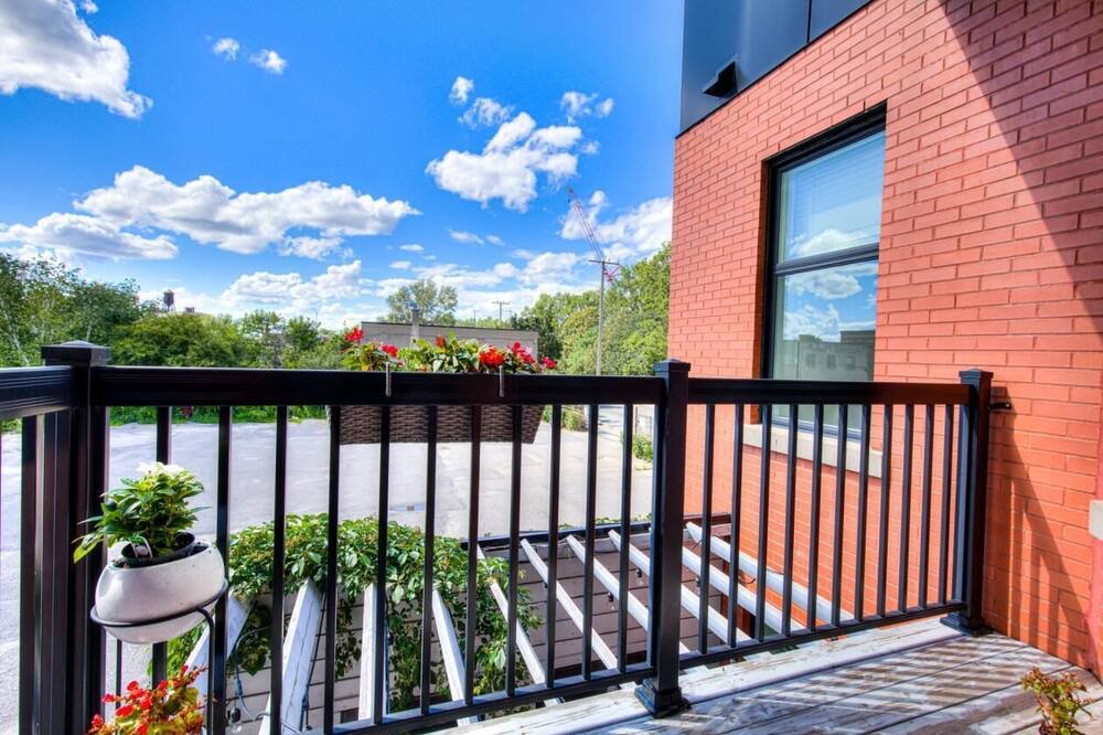 Photo of Outdoor in Mile End