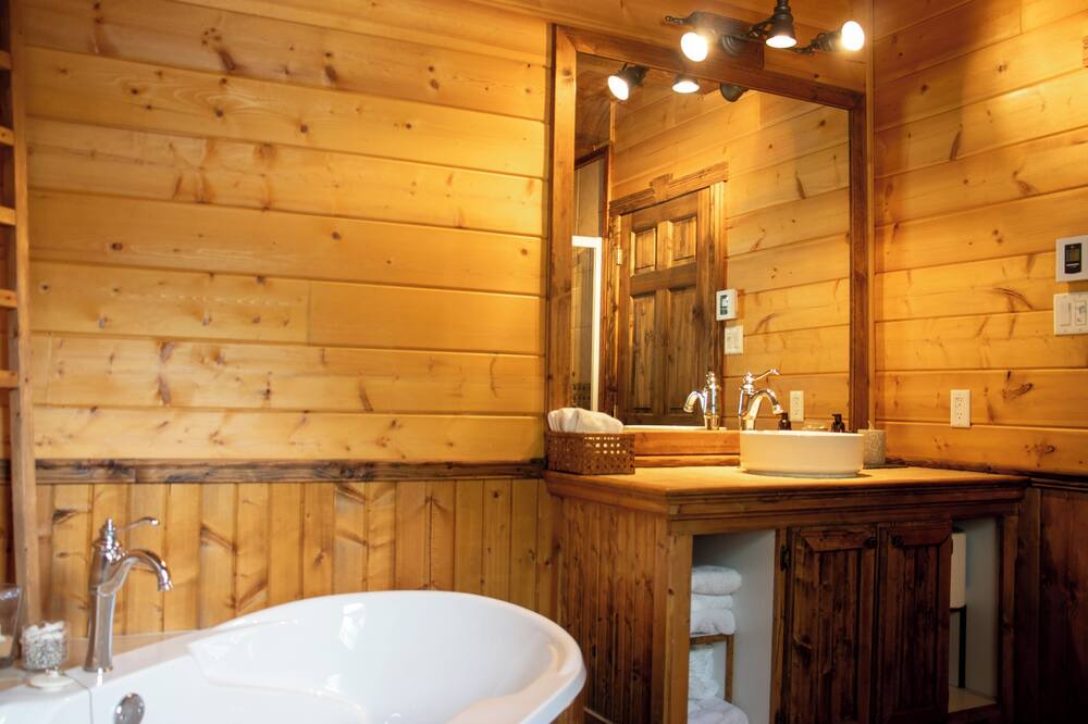 Photo of Bathroom in Entrelacs