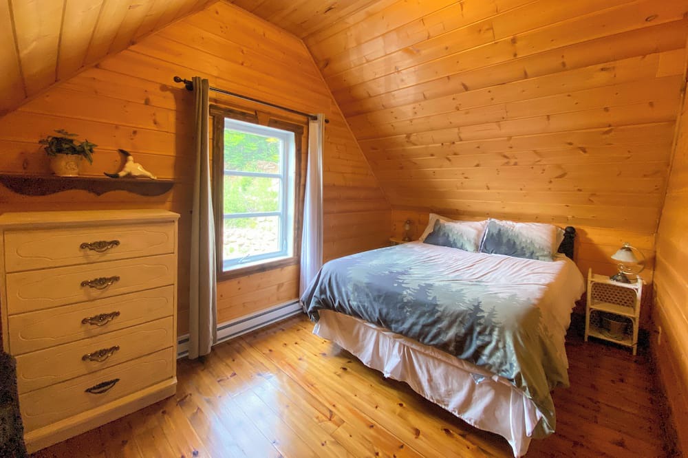 Photo of Bedroom in Entrelacs