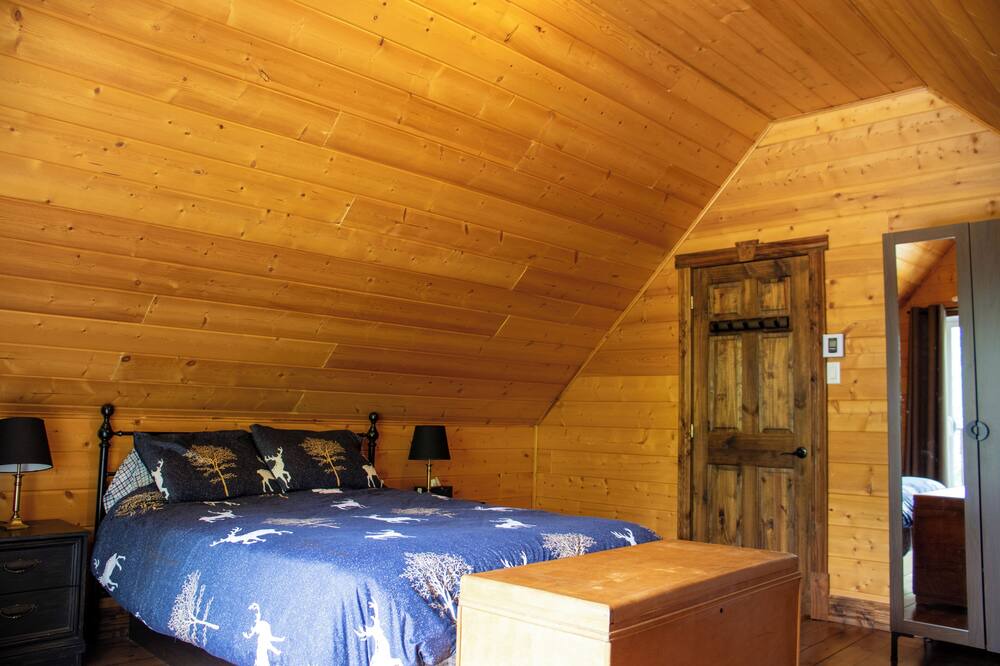 Photo of Bedroom in Entrelacs