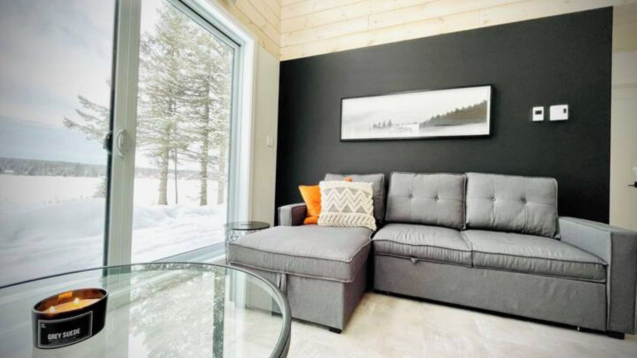 Photo of Livingroom in Sainte-Rose-de-Watford