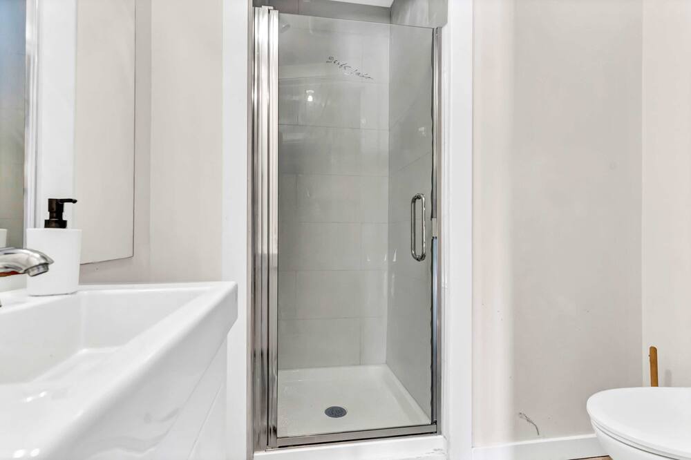 Photo of Bathroom in Langley