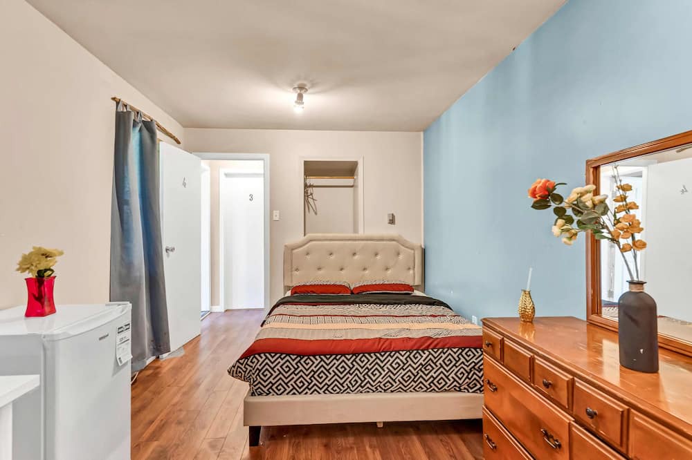 Photo of Bedroom in Langley
