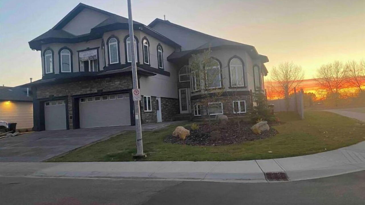 Photo of Buildings in Timberlea