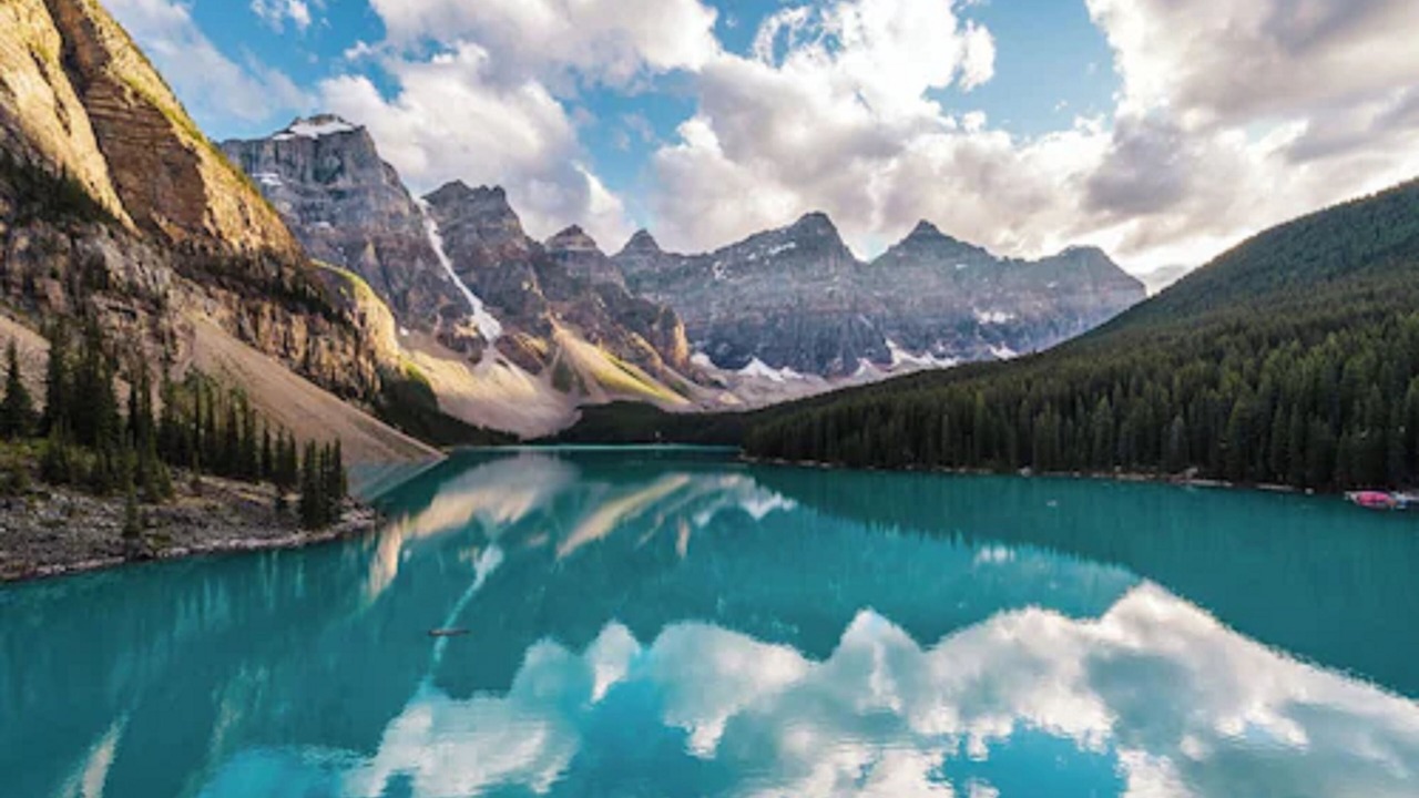 Photo of Outdoor in Lake Louise