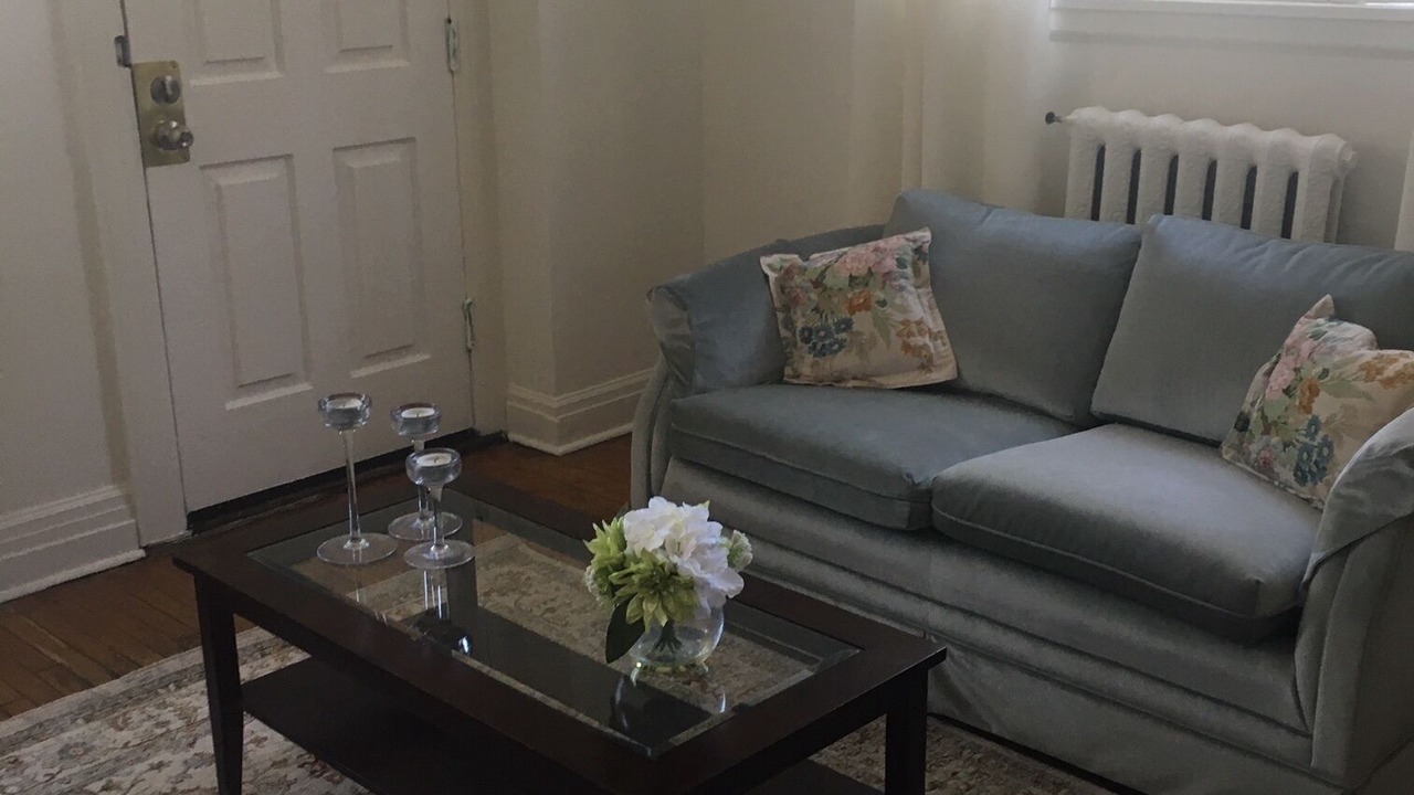 Photo of Livingroom in Brockville