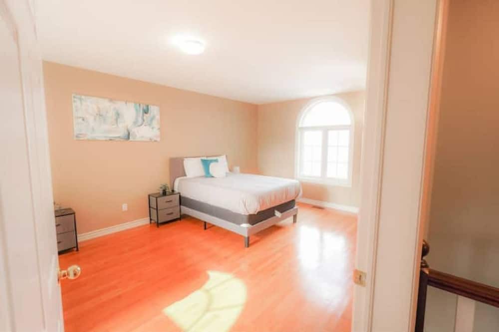Photo of Bedroom in Brampton