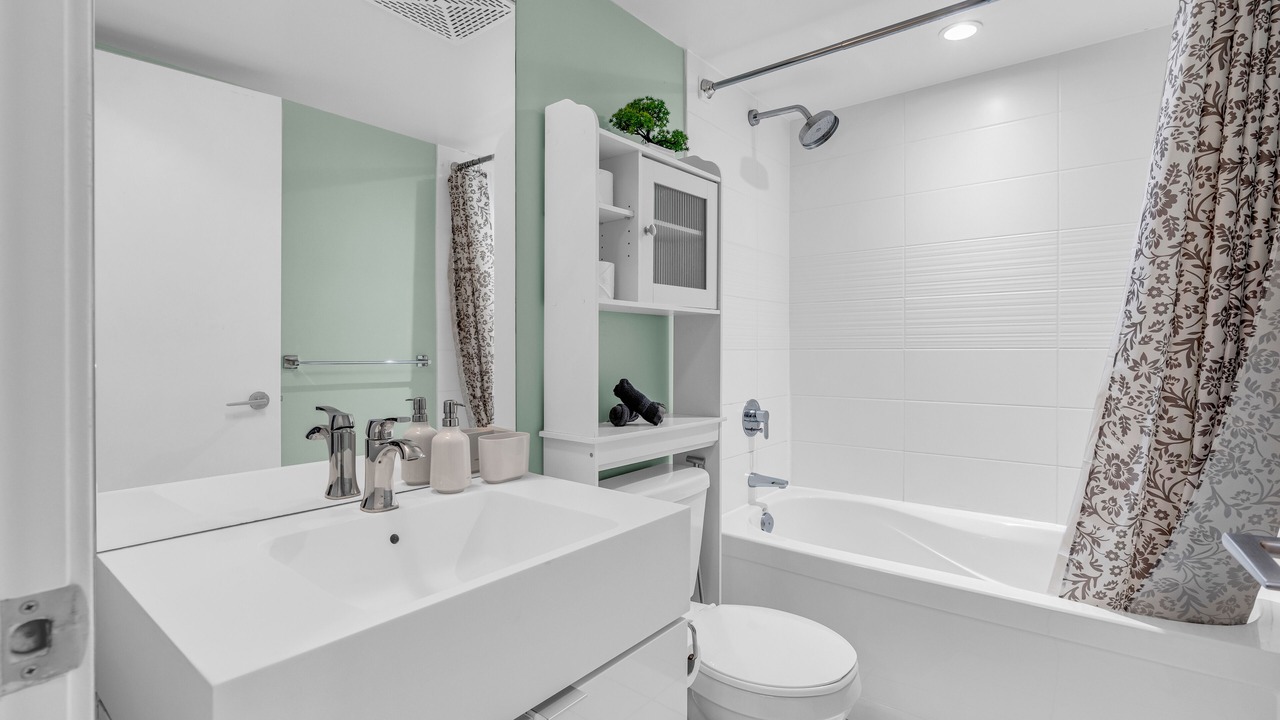 Photo of Bathroom in CityPlace
