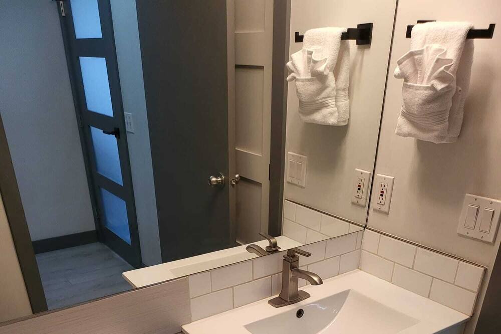 Photo of Bathroom in Connaught