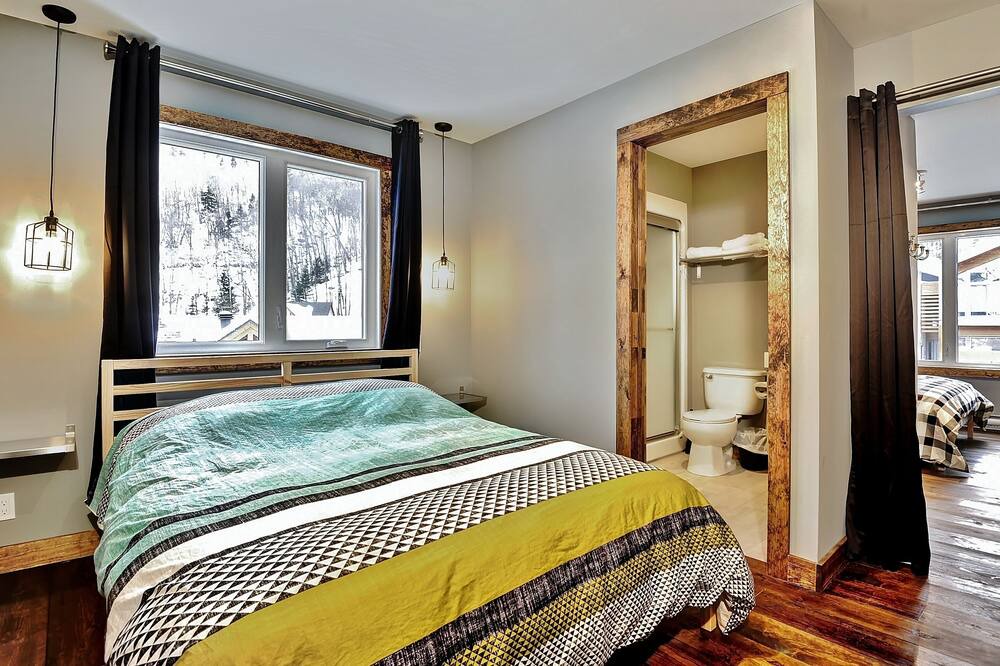Photo of Bedroom in Stoneham