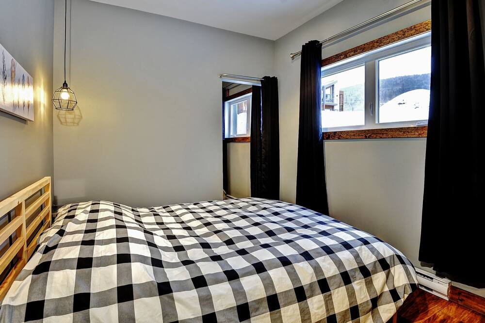 Photo of Bedroom in Stoneham