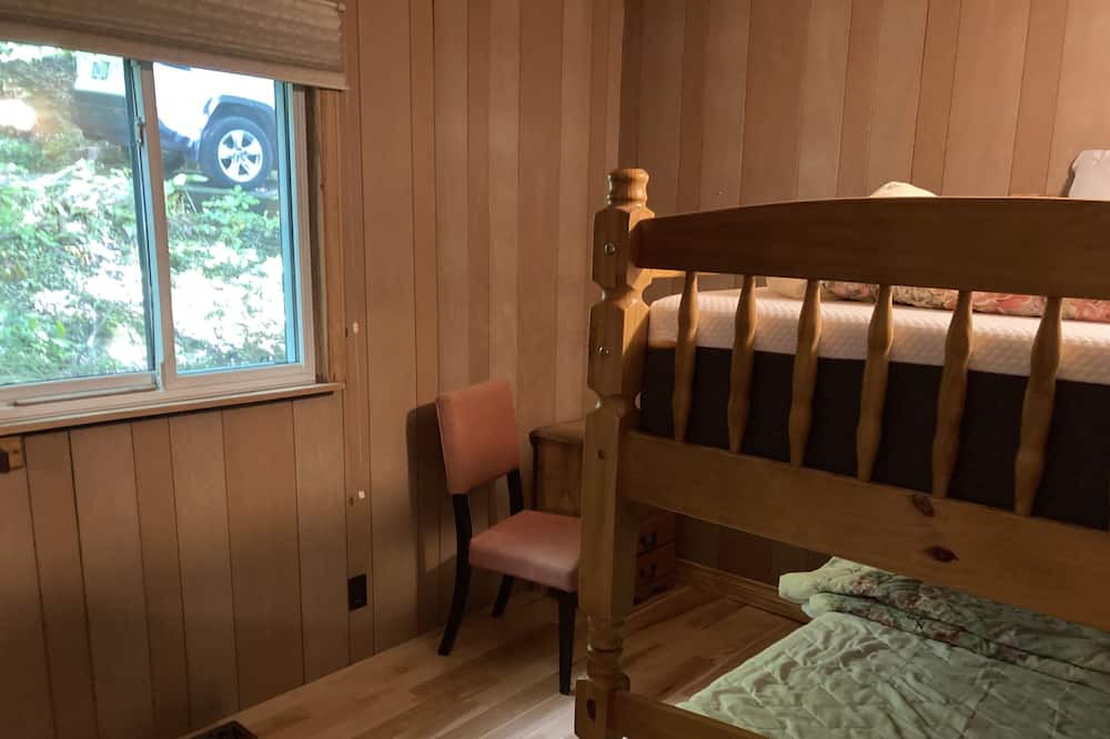 Photo of Bedroom in Utterson