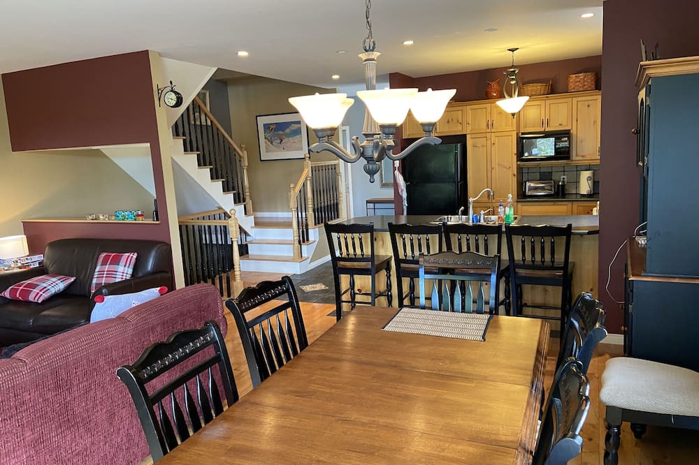 Photo of Kitchen in Owl's Head Ski Resort