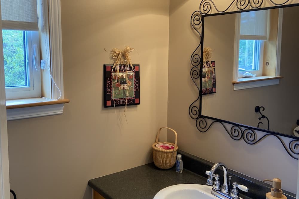 Photo of Bathroom in Owl's Head Ski Resort