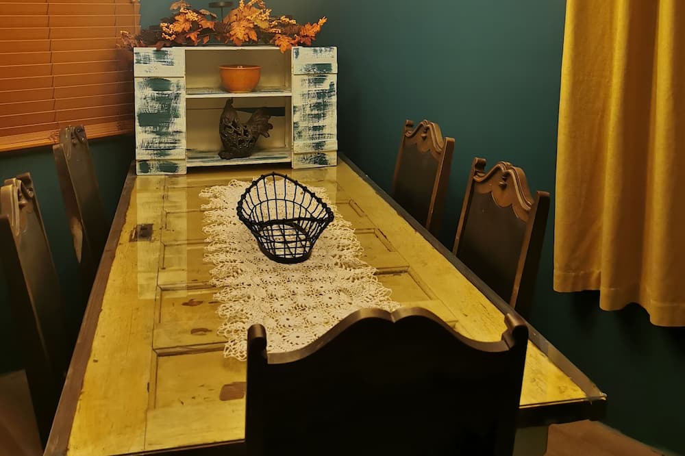 Photo of Kitchen in Regional District of Fraser-Fort George