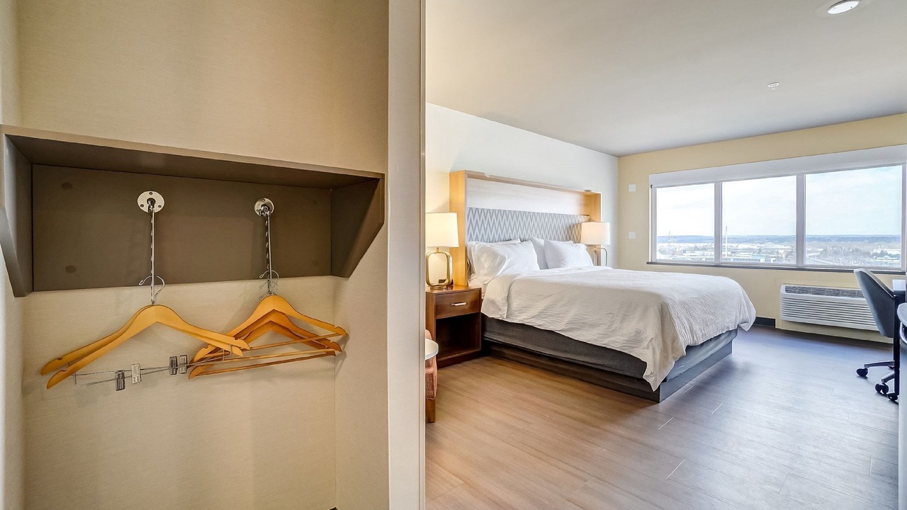 Photo of Bedroom in District Saint - Raymond - Vanier