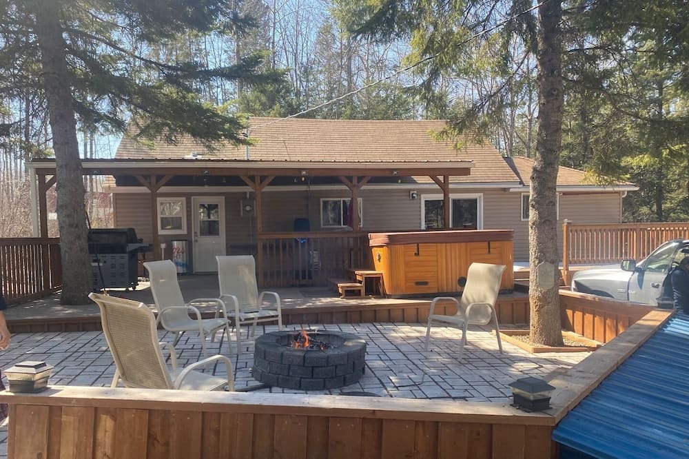 Photo of Patio Balcony in Wasagaming
