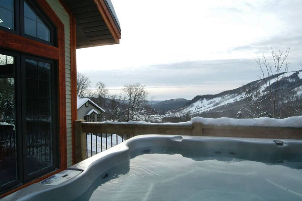 Photo of Outdoor in Stoneham