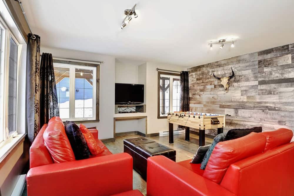 Photo of Livingroom in Stoneham