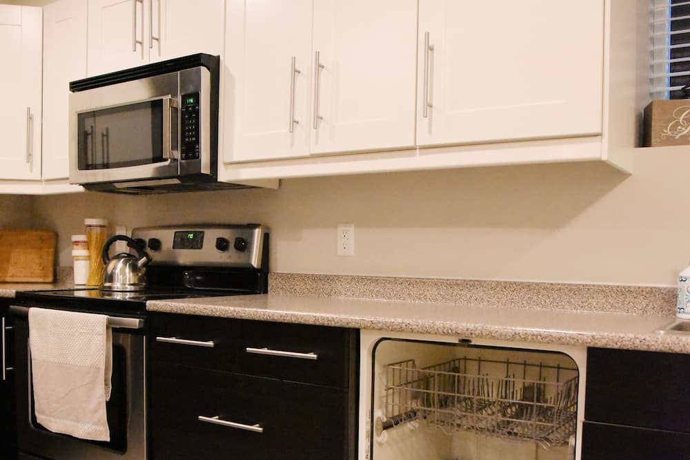 Photo of Kitchen in Lower Sumas Mountain