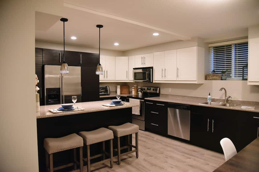 Photo of Kitchen in Lower Sumas Mountain