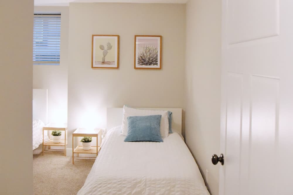 Photo of Bedroom in Lower Sumas Mountain
