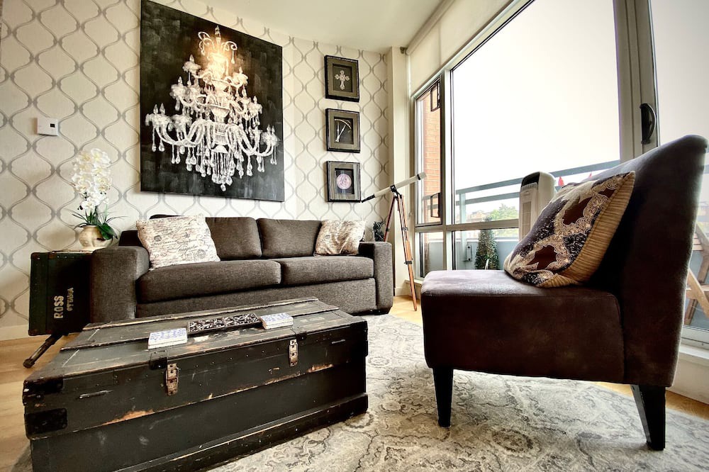 Photo of Livingroom in Inner Harbour
