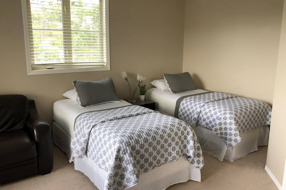 Photo of Bedroom in Quail Ridge