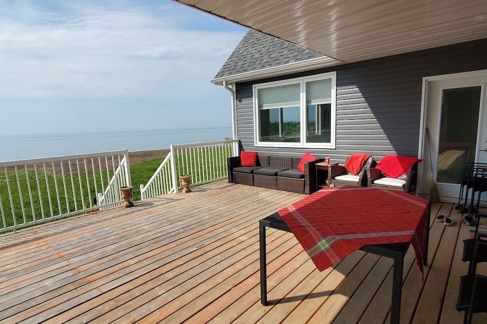 Photo of Outdoor in Colborne