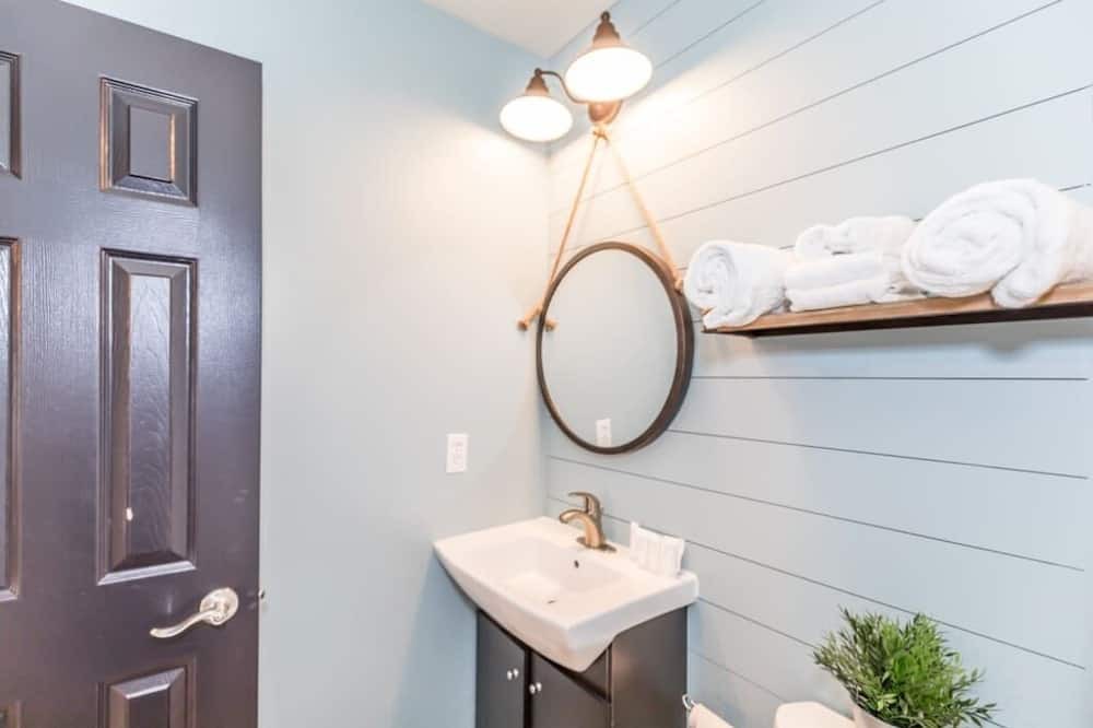 Photo of Bathroom in Craigleith