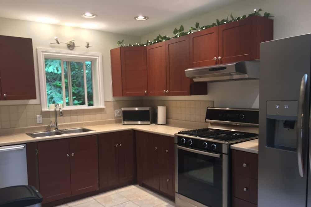 Photo of Kitchen in Cobble Hill