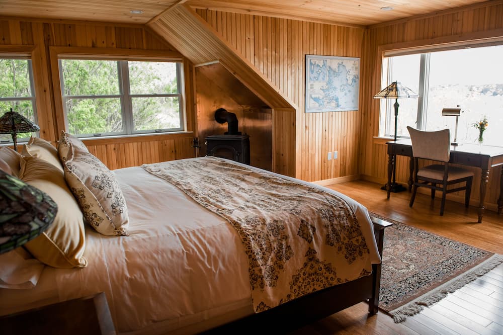 Photo of Bedroom in Mahone Bay