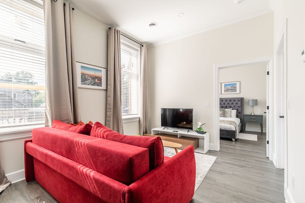 Photo of Livingroom in Smiths Falls