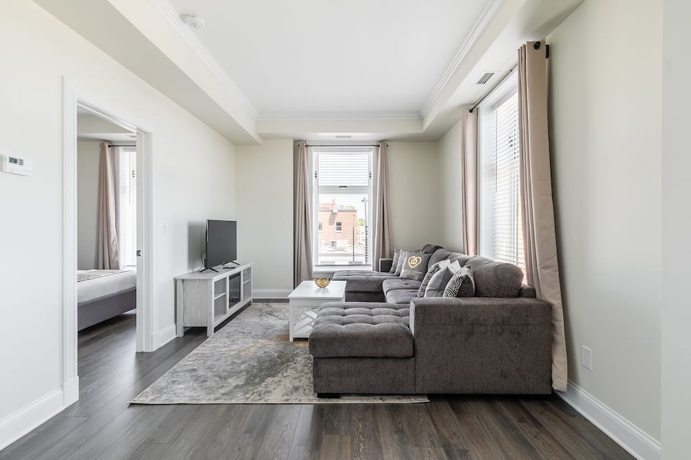 Photo of Livingroom in Smiths Falls