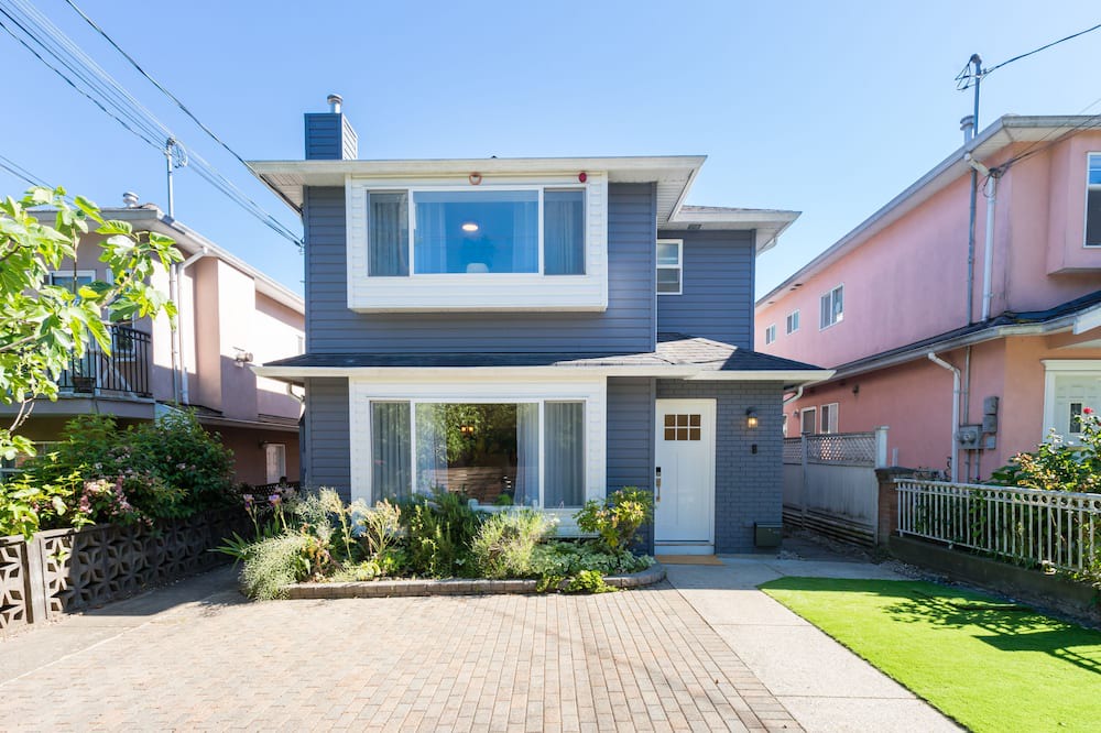 Photo of Others in Marpole