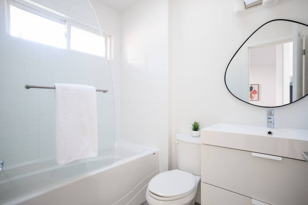 Photo of Bathroom in Marpole
