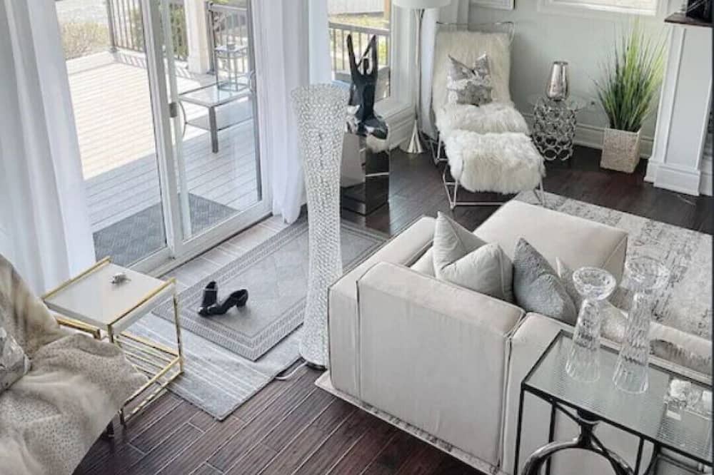 Photo of Livingroom in Crystal Beach
