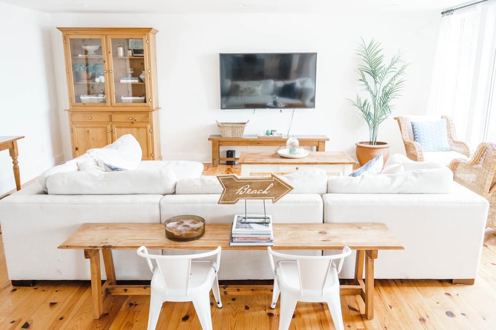 Photo of Livingroom in Crystal Beach