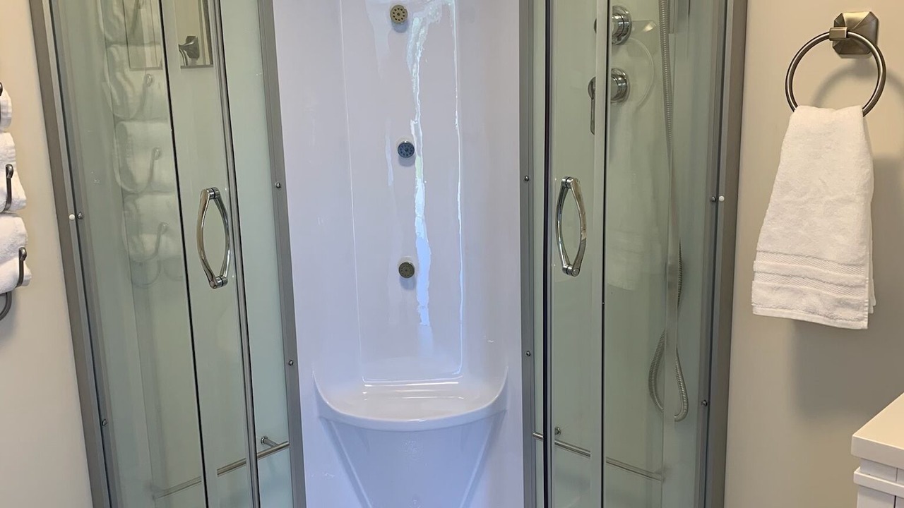 Photo of Bathroom in King's Point