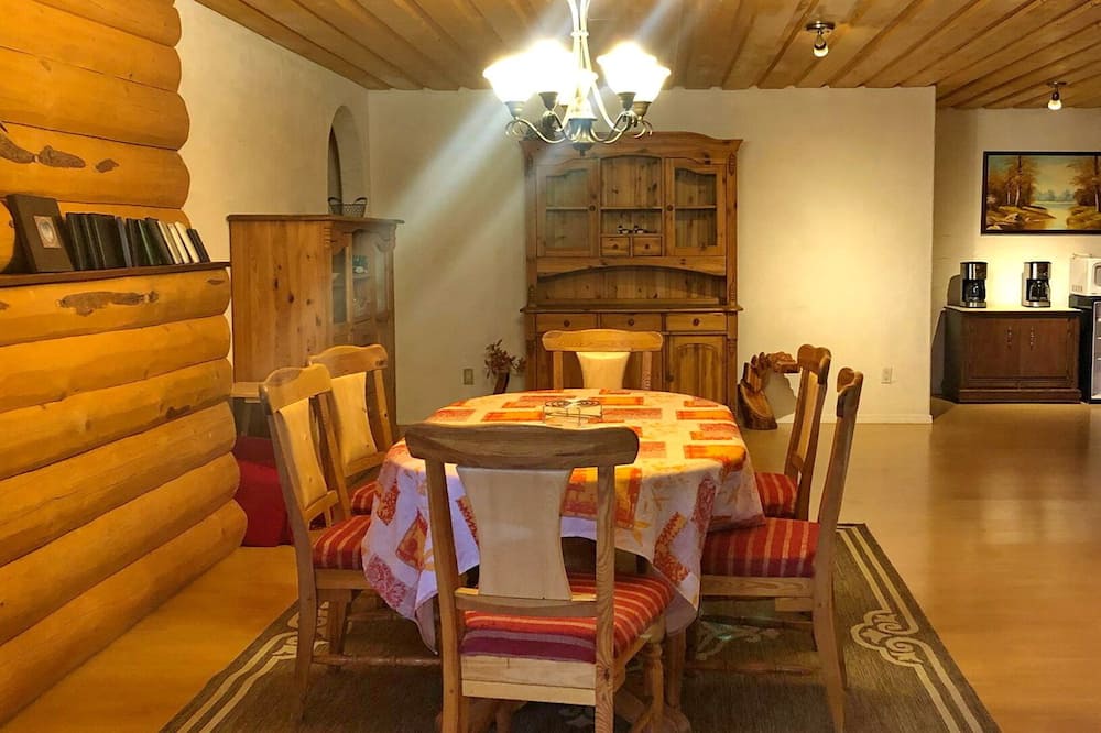 Photo of Kitchen in Deka Lake