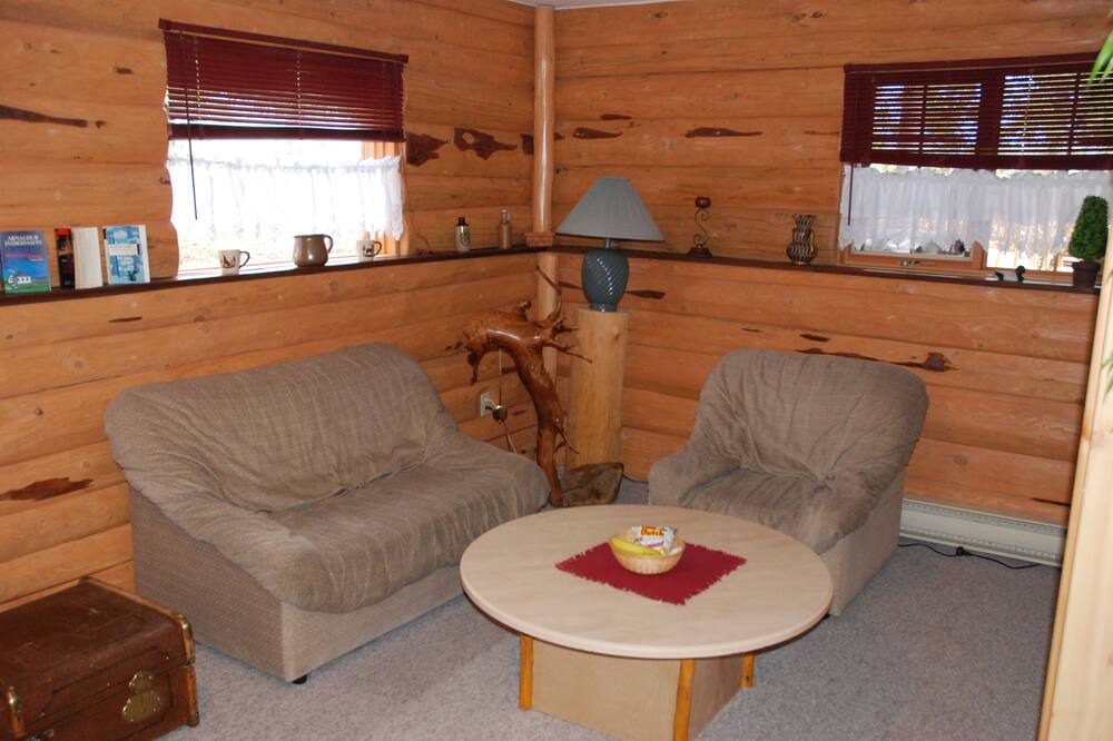 Photo of Livingroom in Deka Lake